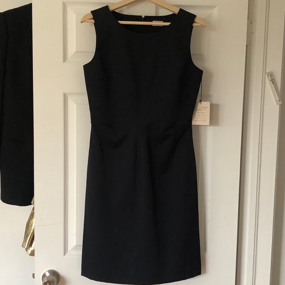 BASCO- Beautiful Navy lined dress! 💙